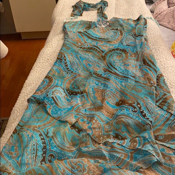 Dress - Picture 6 of 7